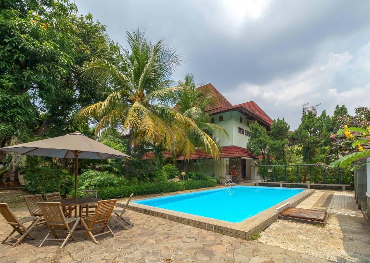 Reddoorz Plus Near Kemang Raya Jakarta Exteriér fotografie
