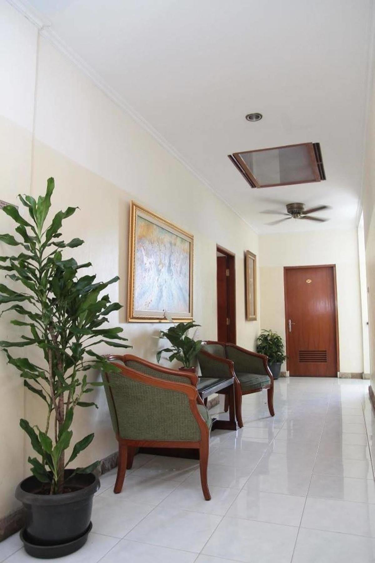 Reddoorz Plus Near Kemang Raya Jakarta Exteriér fotografie